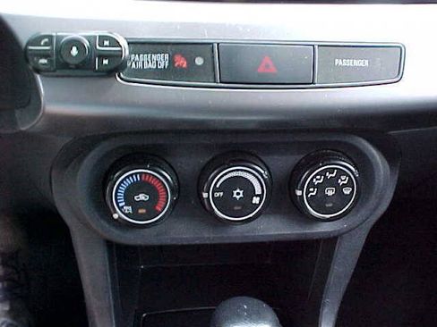 Used 2010 Mitsubishi Lancer ES FWD image 19