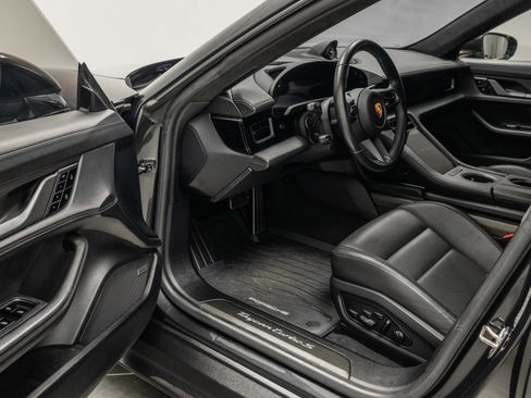 Used 2021 Porsche Taycan Turbo S image 22