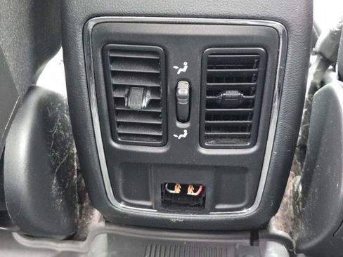 Used 2018 Jeep Grand Cherokee Altitude image 20