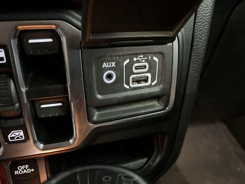 Used 2022 Jeep Gladiator Rubicon w/ Cold Weather Group image 34