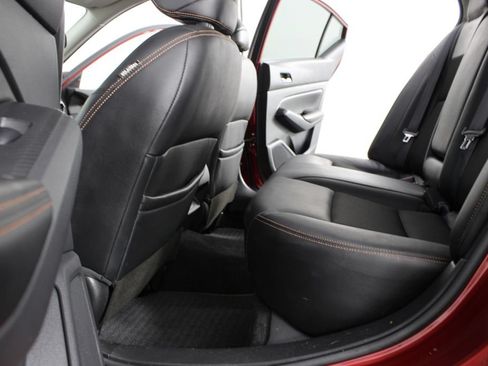 Used 2021 Nissan Altima 2.5 SR FWD image 16