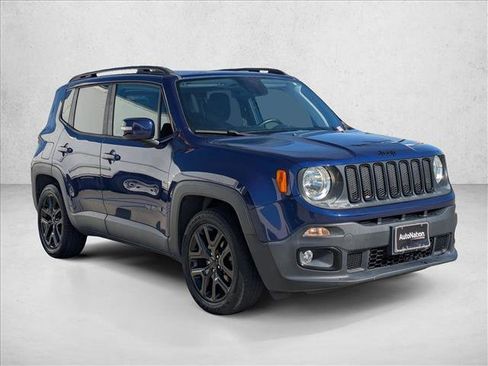 Used 2018 Jeep Renegade Altitude image 3