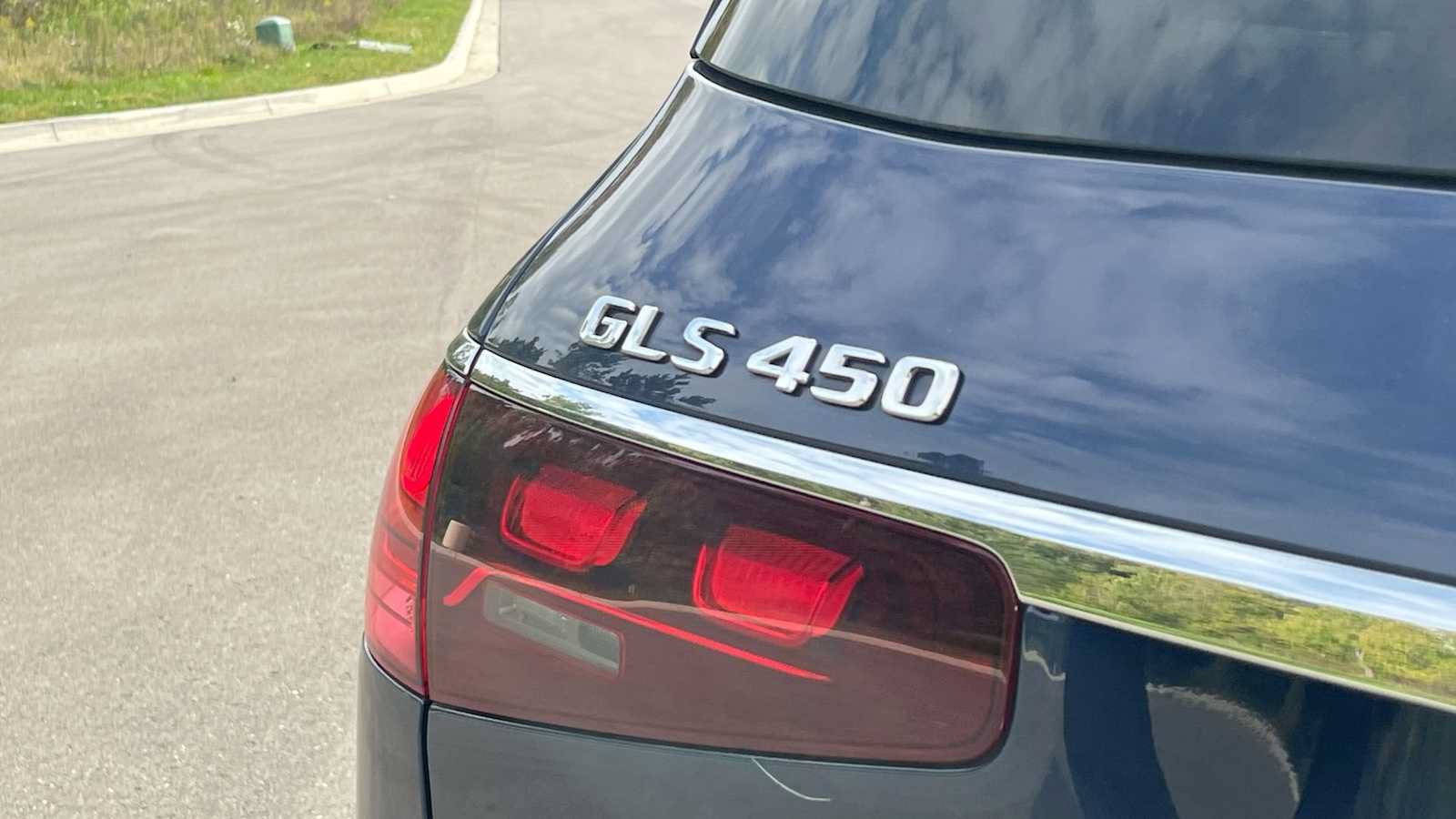 Certified 2024 Mercedes-Benz GLS 450 4MATIC image 26