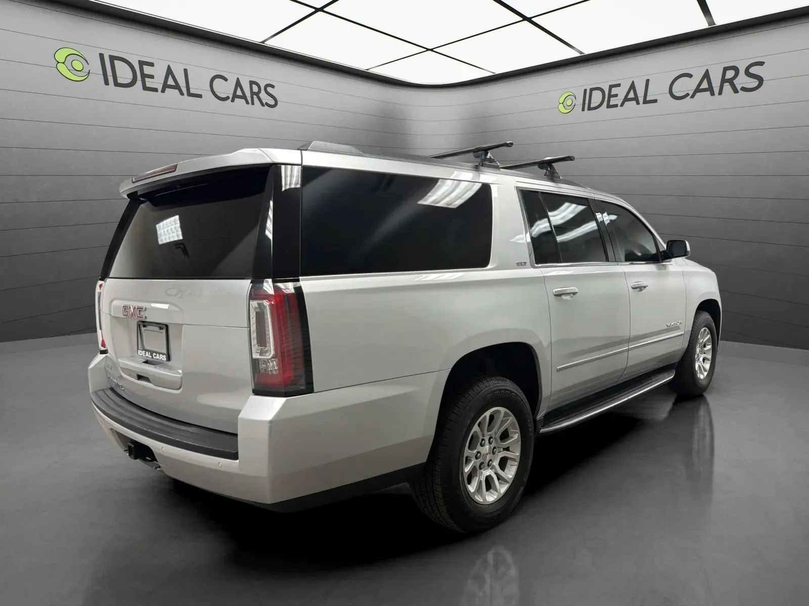 Used 2018 GMC Yukon XL SLT w/ HD Trailering Package AWD/4WD image 5
