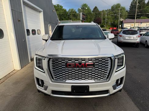 Used 2021 GMC Yukon Denali AWD/4WD image 2