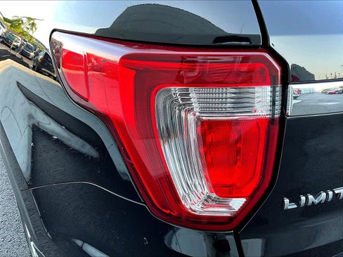Used 2017 Ford Explorer Limited AWD/4WD image 23