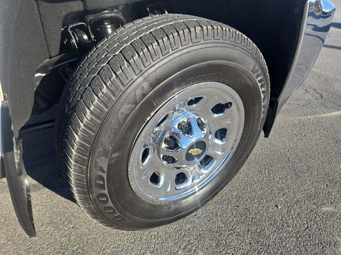 Used 2015 Chevrolet Silverado 3500 W/T image 29