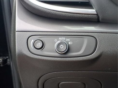 Used 2021 Buick Encore Preferred FWD image 14