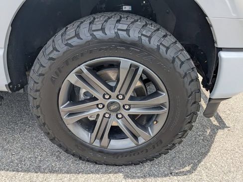 Used 2022 Ford F150 XLT w/ Equipment Group 302A High AWD/4WD image 8