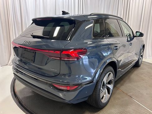 Used 2025 Audi Q6 e-tron Premium Plus w/ Premium Plus AWD/4WD image 29