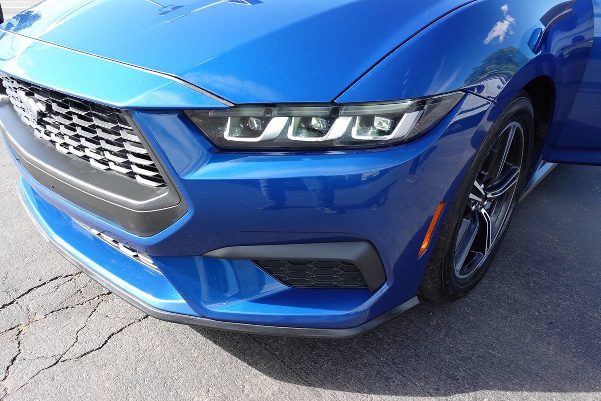 Used 2024 Ford Mustang Coupe RWD image 40