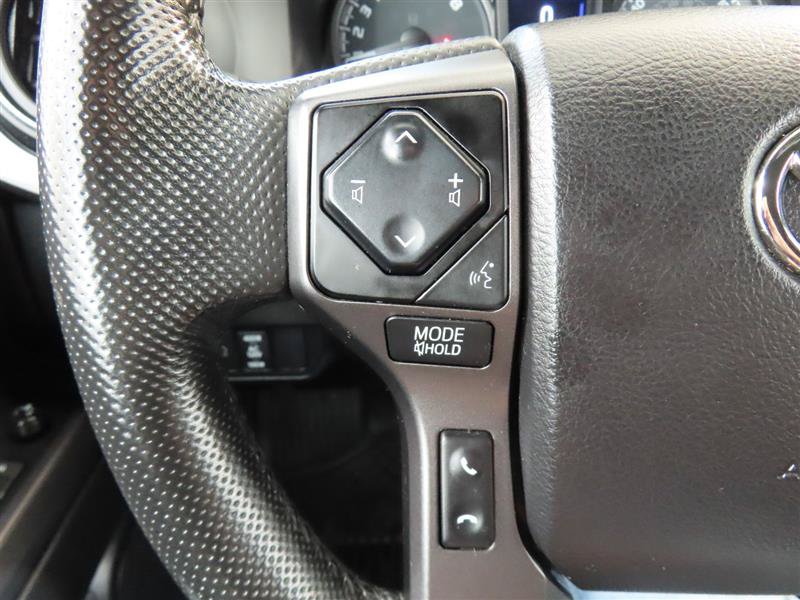 Used 2021 Toyota Tacoma TRD Sport AWD/4WD image 18