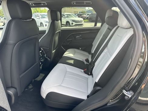 Used 2025 Land Rover Range Rover Sport Dynamic SE AWD/4WD image 26