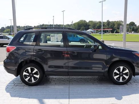 Used 2018 Subaru Forester 2.5i w/ Alloy Wheel Package AWD/4WD image 6