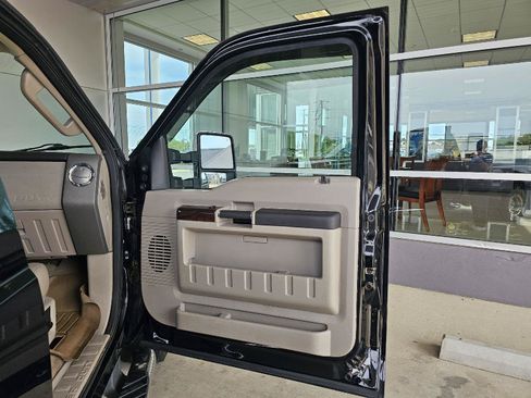 Used 2008 Ford F350 Lariat AWD/4WD image 11