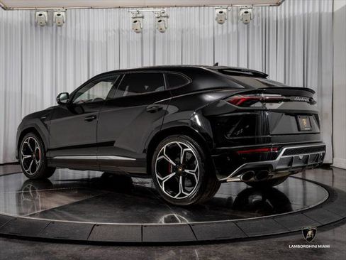 Used 2019 Lamborghini Urus AWD/4WD image 9
