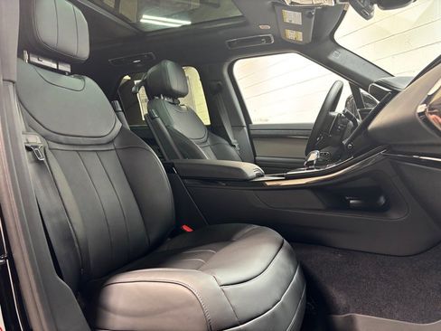 New 2025 Land Rover Range Rover Sport Dynamic SE image 31