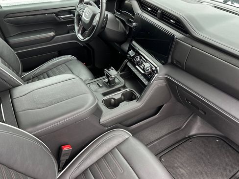 Used 2025 GMC Sierra 1500 AT4X image 18