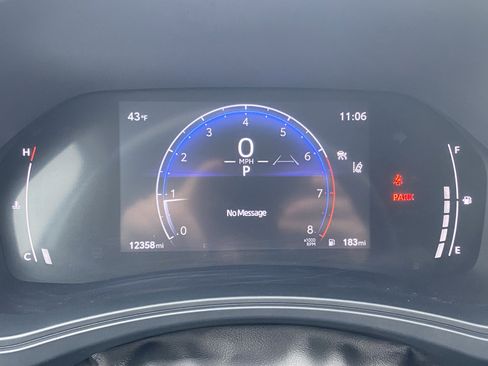 Used 2024 Toyota Grand Highlander XLE image 11