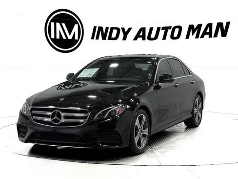 Used 2017 Mercedes-Benz E 300 4MATIC image 8