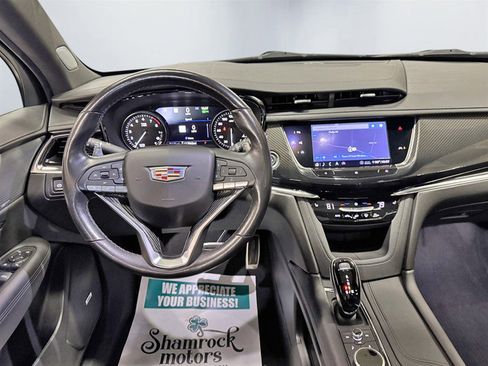 Used 2020 Cadillac XT6 Sport image 18