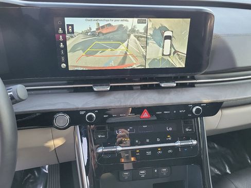 Used 2024 Kia Carnival SX image 10