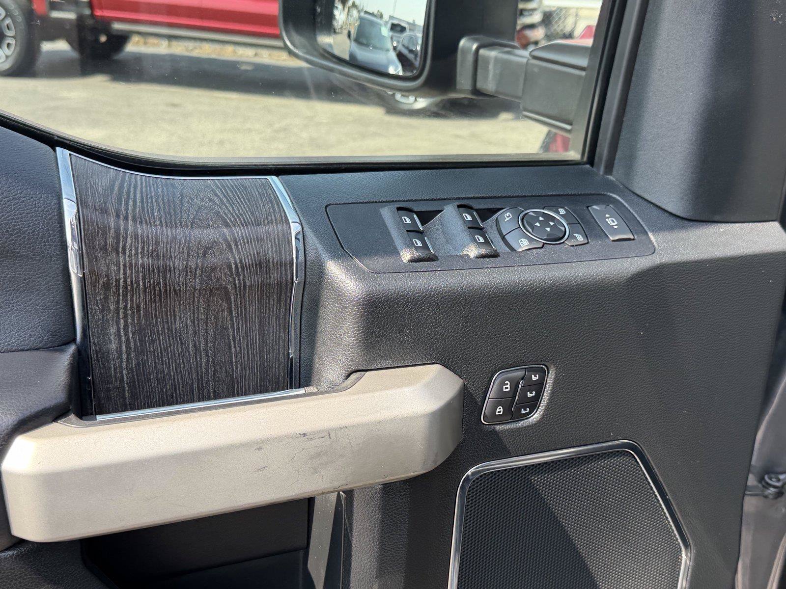 Used 2021 Ford F350 Lariat w/ Chrome Package AWD/4WD image 13