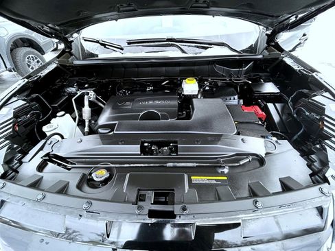 Used 2024 Nissan Pathfinder SL image 25