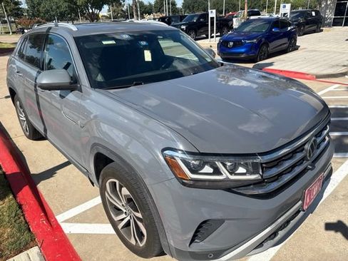 Used 2020 Volkswagen Atlas Cross Sport SEL Premium AWD/4WD image 1