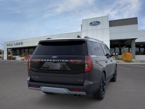 New 2026 Ford Expedition Max Platinum w/ Platinum Ultimate Package AWD/4WD image 8