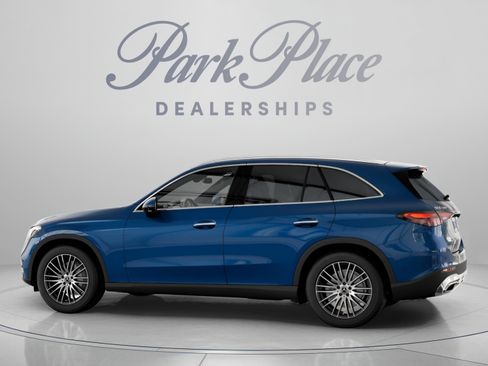 Certified 2026 Mercedes-Benz GLC 300 4MATIC image 9