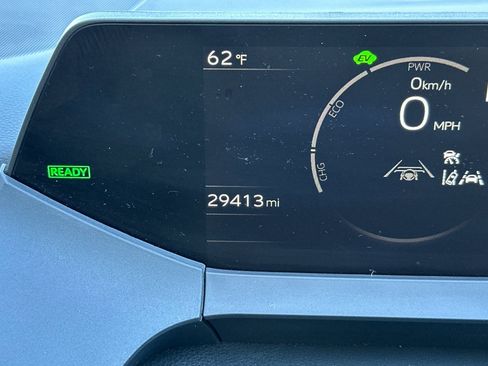 Used 2023 Toyota Prius XLE image 33