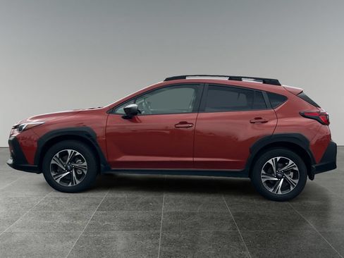 Used 2024 Subaru Crosstrek 2.0i Premium w/ Crosstrek Mirror Package AWD/4WD image 5