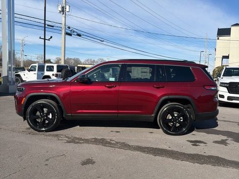 New 2026 Jeep Grand Cherokee L Limited w/ Limited Altitude Package RWD image 5