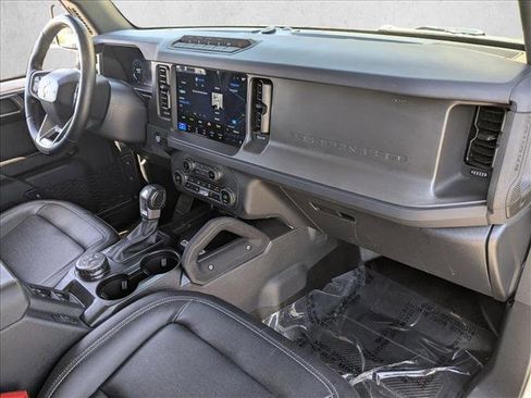Used 2025 Ford Bronco Badlands AWD/4WD image 22