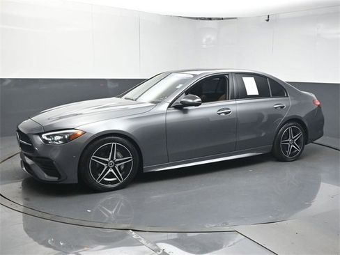 Used 2024 Mercedes-Benz C 300 4MATIC Sedan image 4