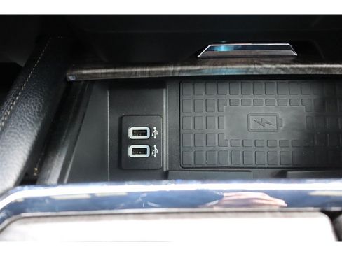 Used 2018 Ford Expedition Limited w/ Equipment Group 301A AWD/4WD image 31