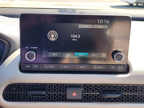 Certified 2024 Honda HR-V LX image 11