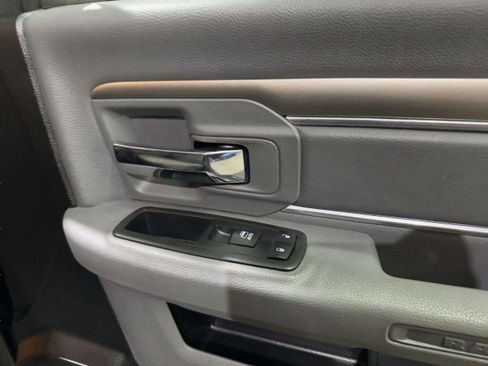 Used 2019 RAM 1500 Classic SLT image 47