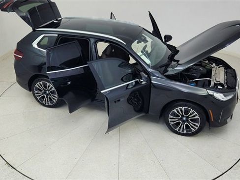 Used 2025 BMW X3 xDrive30i w/ Premium Package image 81