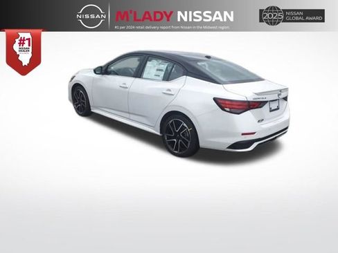 New 2025 Nissan Sentra SR image 5