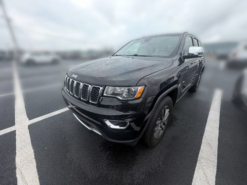 Used 2021 Jeep Grand Cherokee Limited AWD/4WD image 2
