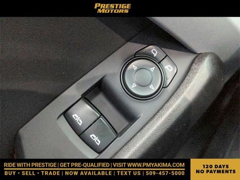 Used 2023 Chevrolet Camaro LT image 32