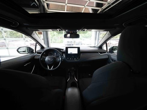 Used 2024 Toyota Corolla SE w/ SE Premium Package FWD image 19