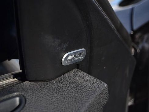 Used 2023 Chrysler 300 S image 9