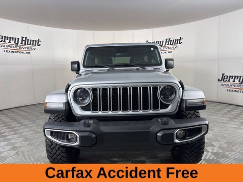 Used 2024 Jeep Wrangler Unlimited Sahara w/ Safety Group AWD/4WD image 3