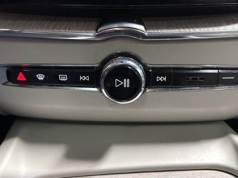 Used 2020 Volvo XC60 T5 Inscription image 25