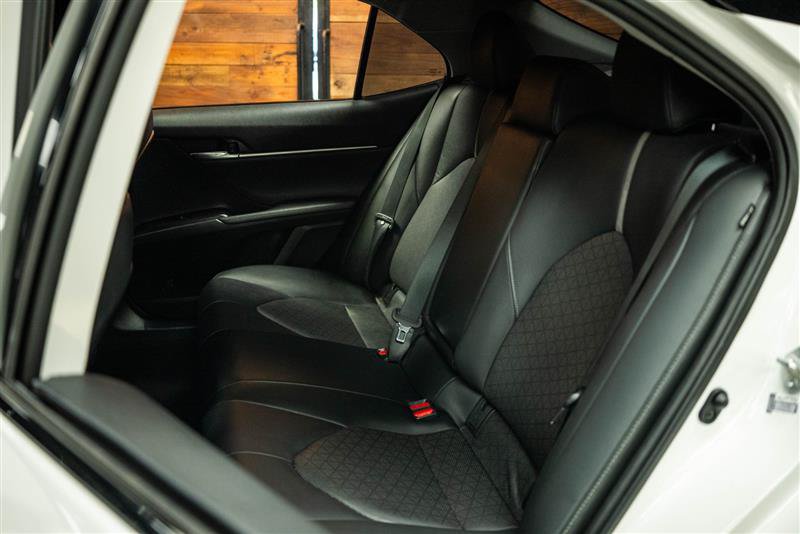 Used 2021 Toyota Camry XSE w/ Navigation Upgrade Package FWD image 9