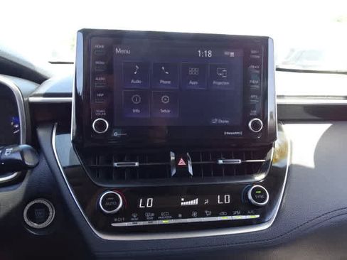 Certified 2022 Toyota Corolla Cross XLE w/ Convenience Package AWD/4WD image 28