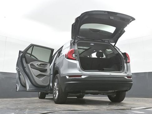 Used 2023 GMC Terrain SLT w/ Infotainment Package II image 55